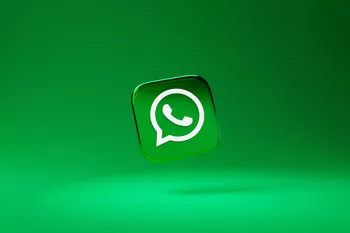دسترسی به میکروفون تلفن‌همراه؛ باگ تازه‌ی واتس‌اپ