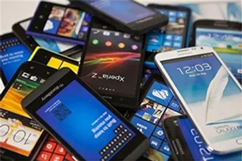 تداوم ثمرات طرح رجیستری/افزایش ۱۹۴ درصدی واردات گوشی تلفن همراه