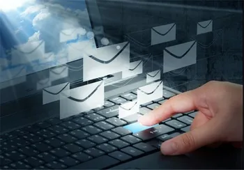 حمله ایمیلی به کاربران اپل
