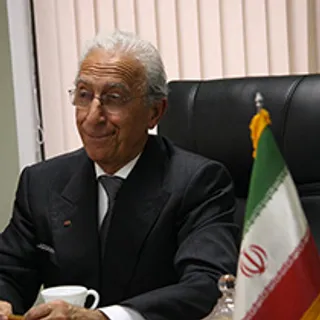 اظهارات پرفسور مجید سمیعی درباره تأثیر امواج موبایل روی انسان