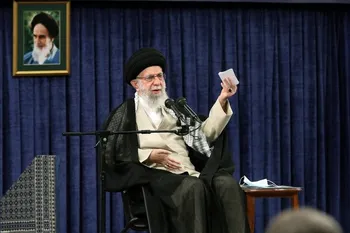 روایت رهبر انقلاب از طرح «لشکرسازی کاذب رسانه‌ای» توسط دشمنان