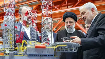 آزمایش موفق موتور کاملا ایرانی هواپیما با حضور رئیس‌جمهور