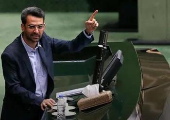 قانع نشدن مجلس از توضیحات وزیر ارتباطات