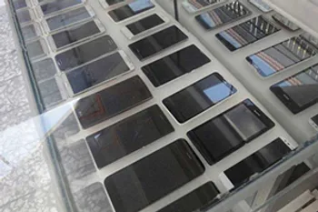 فهرست واردکنندگان موبایل با ارز دولتی منتشر شد