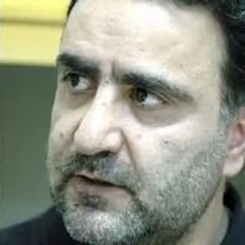 آقاي تاج زاده موضع مشاركت و سازمان مجاهدين را بازگو كرده است