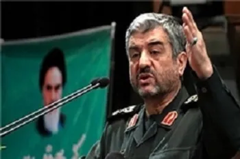 قدردانی سرلشکر جعفری از همدلی و همراهی صمیمانه مردم و مسئولان با سپاه